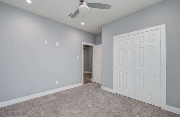 Empty room, Interior, Recessed Lighting