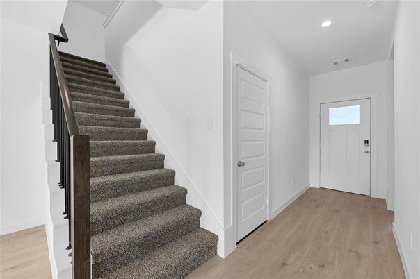 Interior, Recessed Lighting, Wood Texture Flooring
