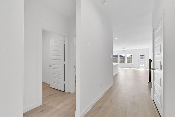 Interior, Pendant Lights, Recessed Lighting, Wood Texture Flooring