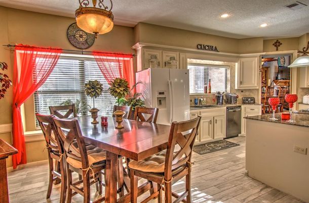 Dining room, Interior, Kitchen, Recessed Lighting, Wood Texture Flooring