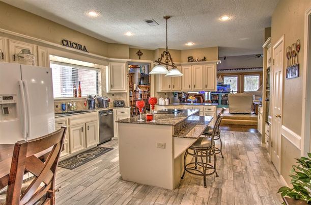 Interior, Kitchen, Pendant Lights, Recessed Lighting, Wood Texture Flooring