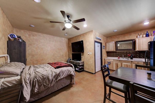 Bedroom, Dining room, Interior, Kitchen, Recessed Lighting