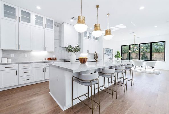 Dining room, Interior, Kitchen, Pendant Lights, Recessed Lighting, Wood Texture Flooring