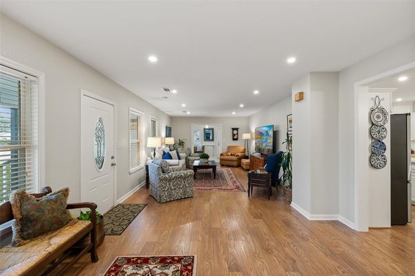 Interior, Living room, Recessed Lighting, Wood Texture Flooring