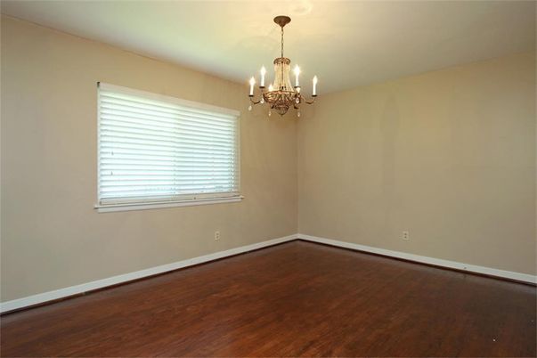 Chandelier, Empty room, Interior, Wood Texture Flooring
