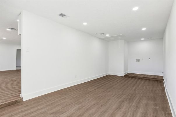 Empty room, Interior, Recessed Lighting, Wood Texture Flooring