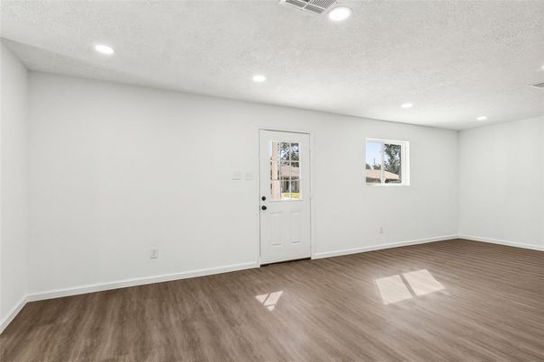 Empty room, Interior, Recessed Lighting, Wood Texture Flooring