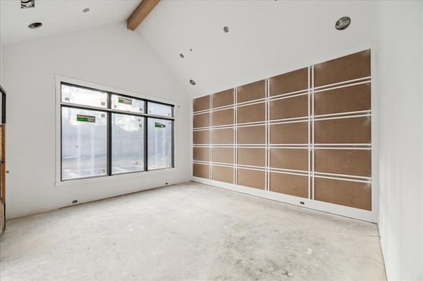 Empty room, Interior, Recessed Lighting, Wooden Beams