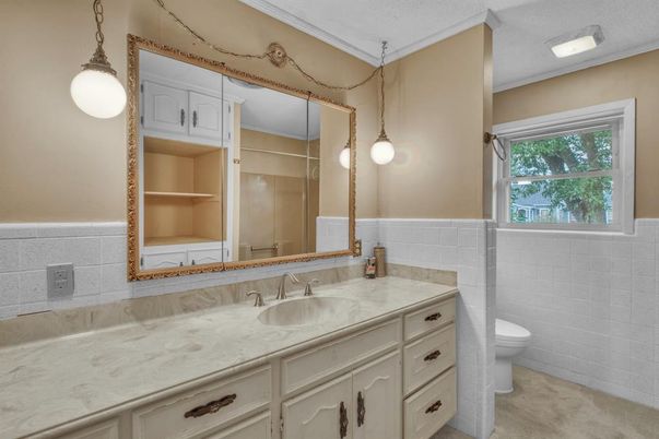Bathroom, Interior, Pendant Lights