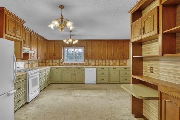 Chandelier, Interior, Kitchen, Tile Countertops