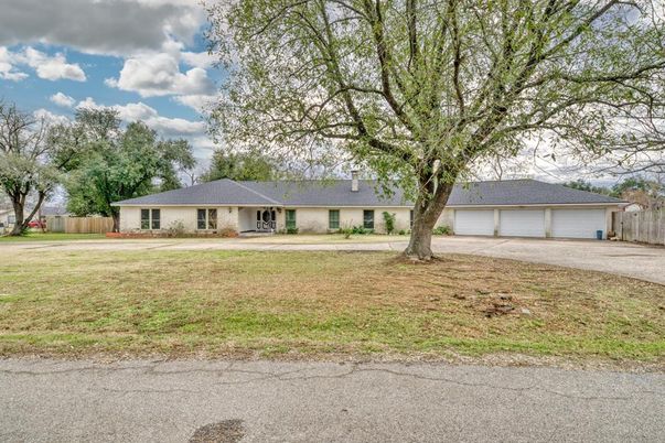 Attached, Backyard, Exterior, Facade, Ranch