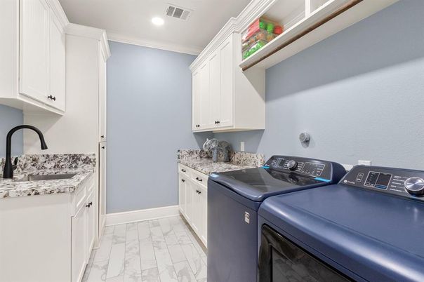 Interior, Marble, Recessed Lighting, Washer