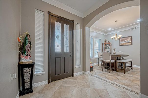 Chandelier, Dining room, Interior, Recessed Lighting