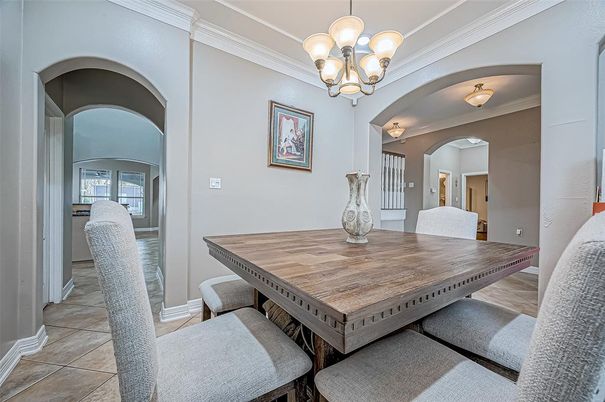 Chandelier, Dining room, Interior
