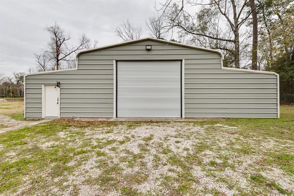 Backyard, Detached Garage, Exterior