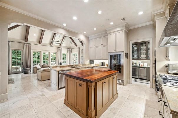 Interior, Kitchen, Living room, Recessed Lighting, Stainless Steel Appliances