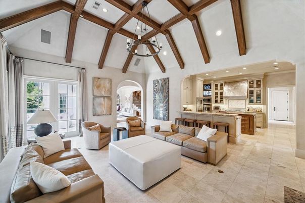 Interior, Kitchen, Living room, Pendant Lights, Recessed Lighting, Wooden Beams