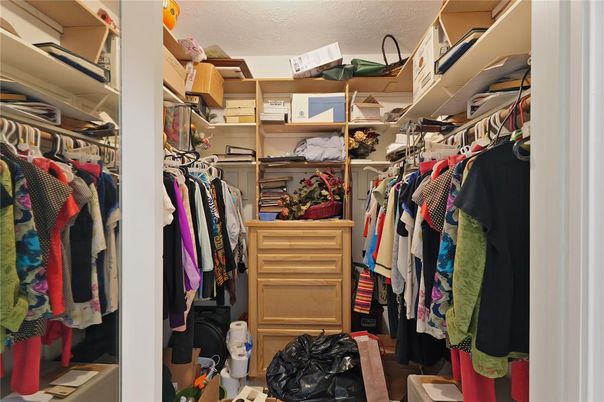 Interior, Walk-in Closets