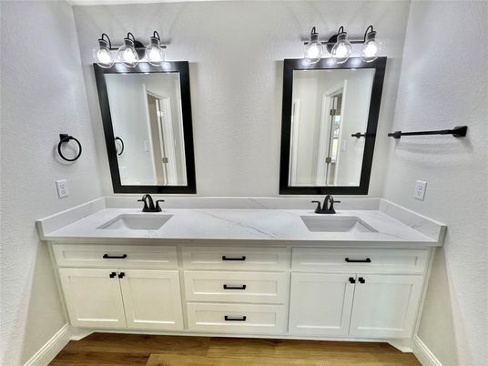Bathroom, Dual Sink Vanities, Interior, Wood Texture Flooring