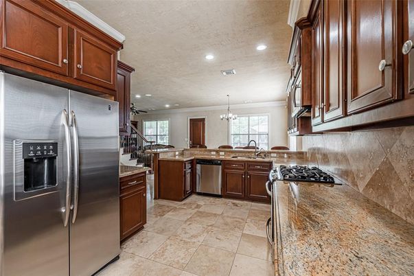 Chandelier, Interior, Kitchen, Recessed Lighting, Stainless Steel Appliances
