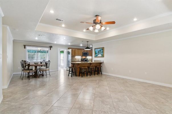 Dining room, Interior, Kitchen, Recessed Lighting