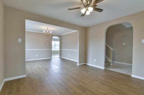 Chandelier, Empty room, Interior, Wood Texture Flooring