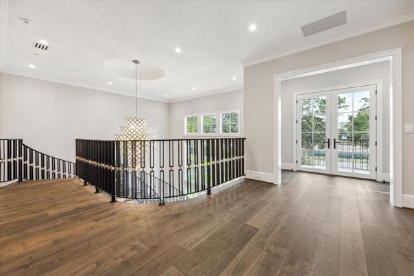 Interior, Pendant Lights, Recessed Lighting, Wood Texture Flooring