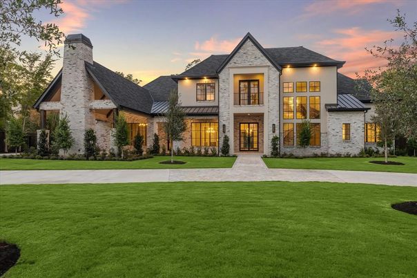 Backyard, Exterior, Facade, French Provincial