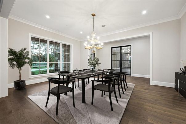 Chandelier, Dining room, Interior, Recessed Lighting, Wood Texture Flooring