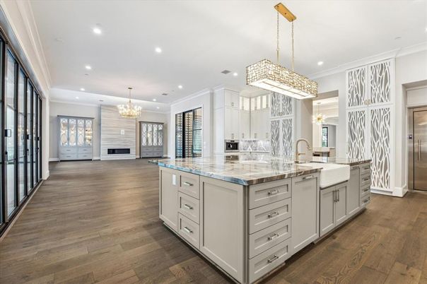 Chandelier, Interior, Kitchen, Pendant Lights, Recessed Lighting, Stainless Steel Appliances, Wood Texture Flooring