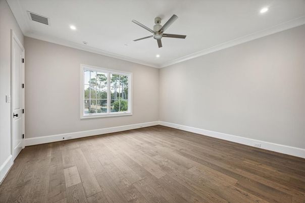 Empty room, Interior, Recessed Lighting, Wood Texture Flooring