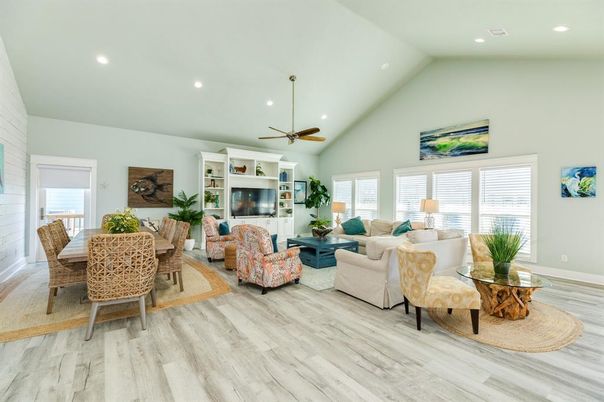 Dining room, Interior, Living room, Recessed Lighting, Wood Texture Flooring