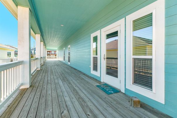 Exterior, Wood Texture Flooring