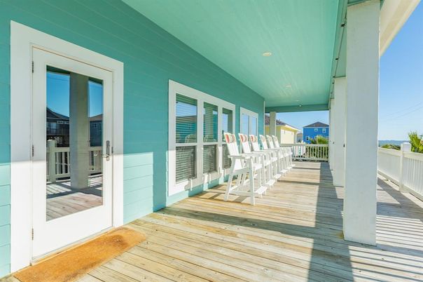 Exterior, Wood Texture Flooring