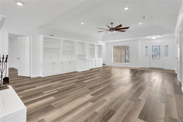 Empty room, Interior, Recessed Lighting, Wood Texture Flooring
