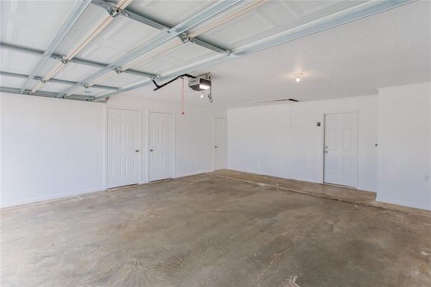 Garage, Interior