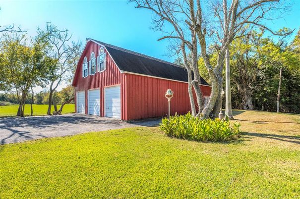 Backyard, Detached Garage, Exterior
