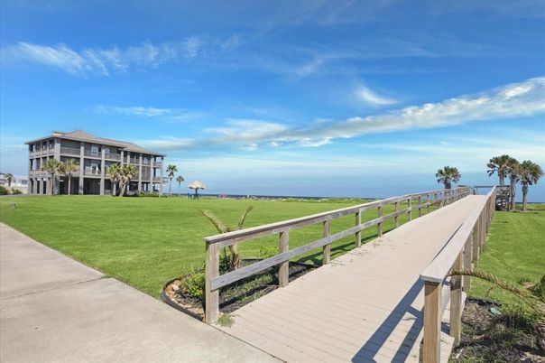 Backyard, Exterior, Water