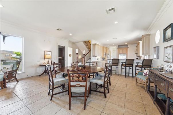 Dining room, Interior, Kitchen, Recessed Lighting