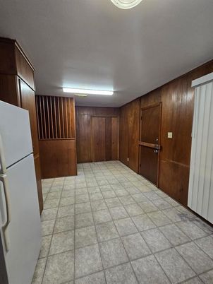 Interior, Wooden Walls