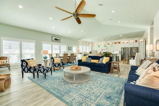 Dining room, Interior, Kitchen, Living room, Pendant Lights, Recessed Lighting, Stainless Steel Appliances, Wood Texture Flooring
