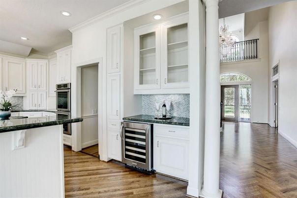 Chandelier, Interior, Kitchen, Recessed Lighting, Stainless Steel Appliances, Wood Texture Flooring