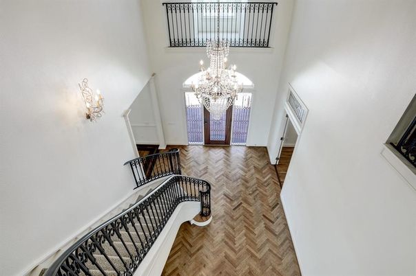Chandelier, Interior, Wood Texture Flooring