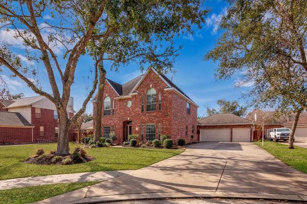 Detached Garage, Exterior, Facade, Brick Facade, Brick Traditional