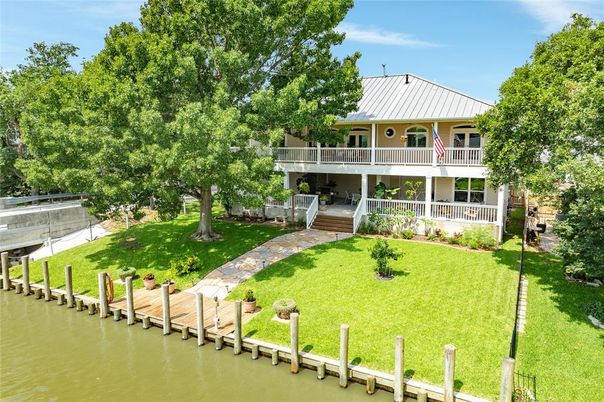 Backyard, Exterior, Lake