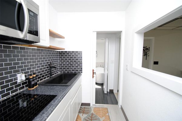 Bathroom, Dual Sink Vanities, Interior, Wood Texture Flooring