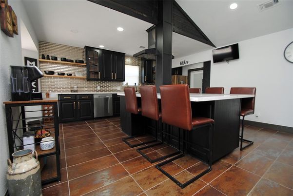 Dining room, Interior, Kitchen, Recessed Lighting, Stainless Steel Appliances