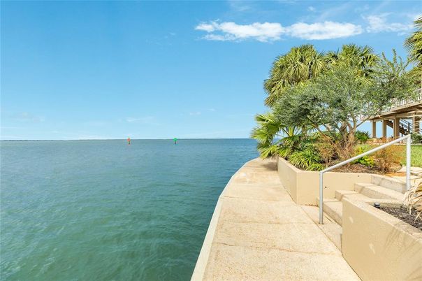Exterior, Water