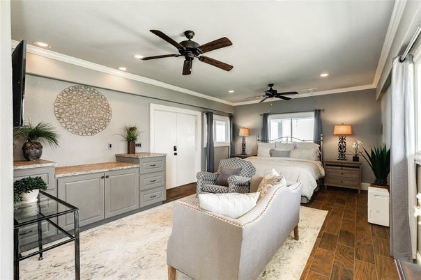 Bedroom, Interior, Recessed Lighting, Wood Texture Flooring
