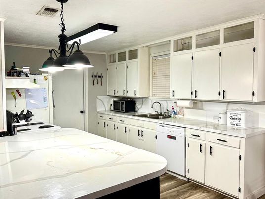 Interior, Kitchen, Pendant Lights, Wood Texture Flooring
